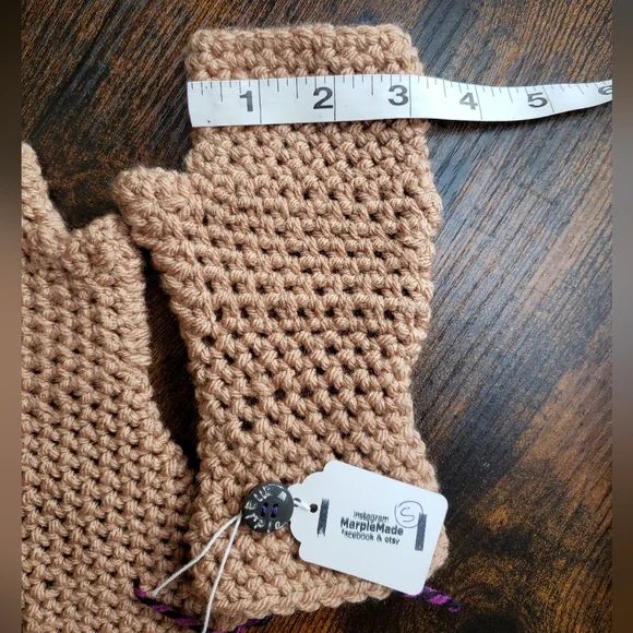NWT* Handmade Fingerless gloves💜 super soft acrylic, MarpleMade Designs, almond - Picture 4 of 9